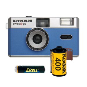 swiss+go cámara 35mm con flash azul pack con carrete y funda